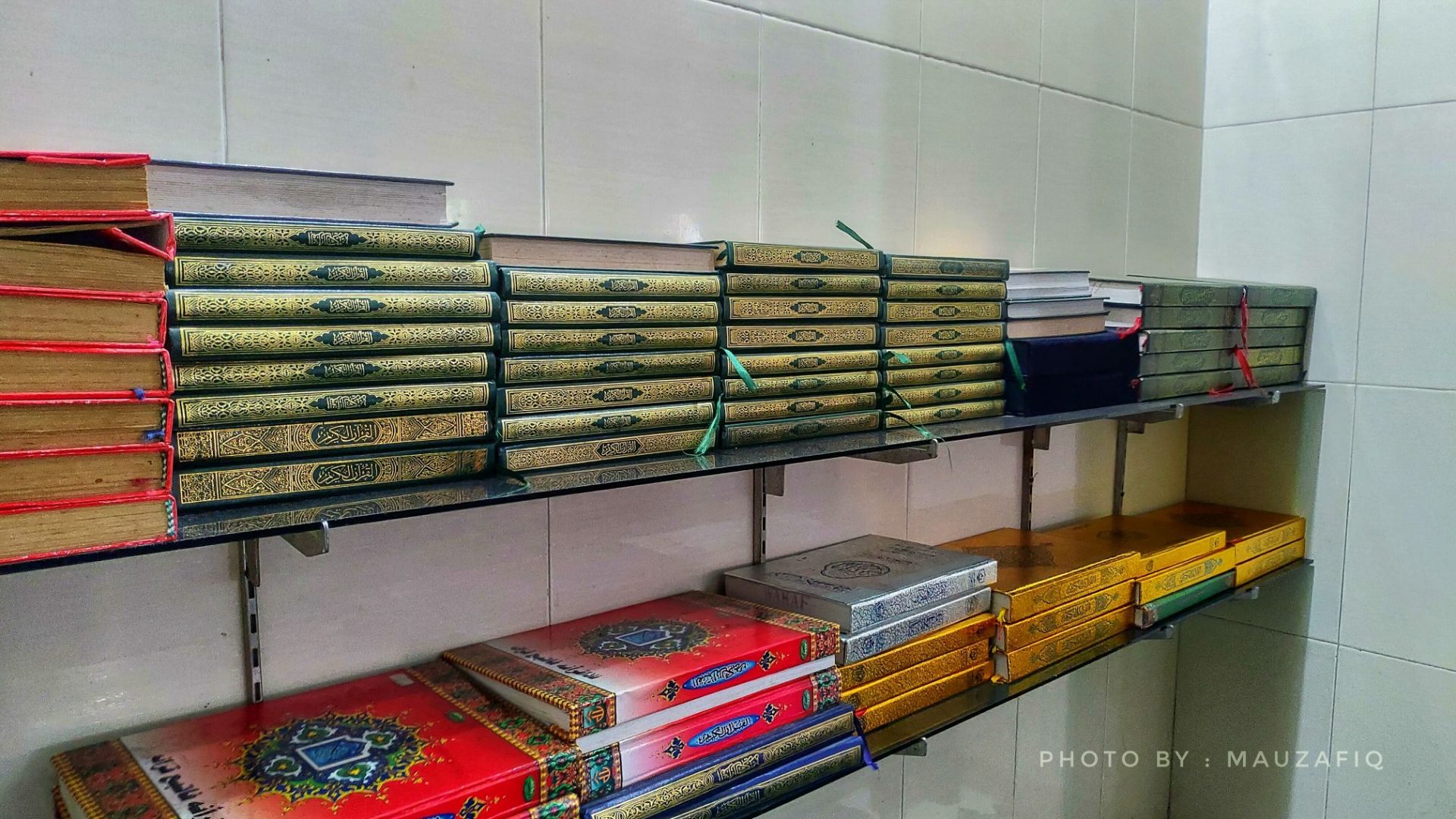 Masjid Al Munawwarah Karawang Mauzafiq